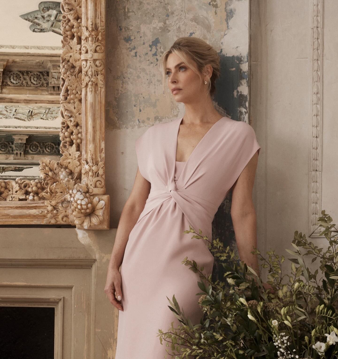 The Ultimate Fashion & Footwear Sale: Anthea Crawford, Jump, Ping Pong, Kachel, Dune London & Nine West